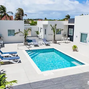 The Palm Leaf Aparthotel Noord